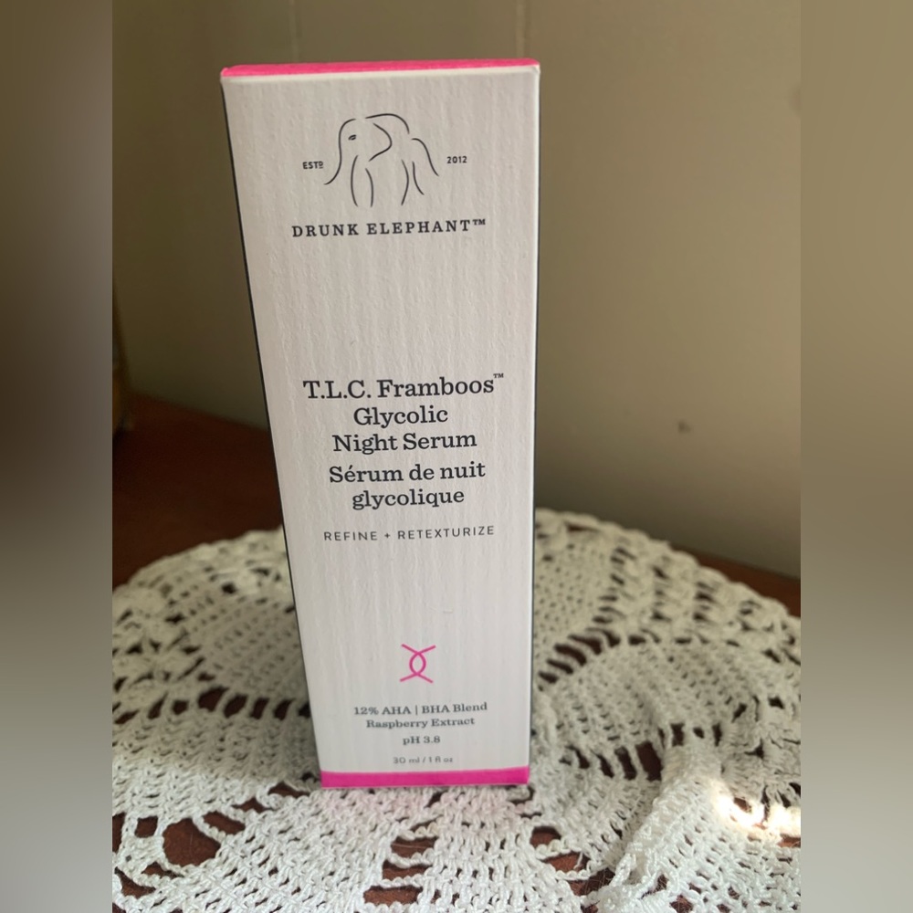 Drunk Elephant T.L.C Framboos Glycolic Night Serum